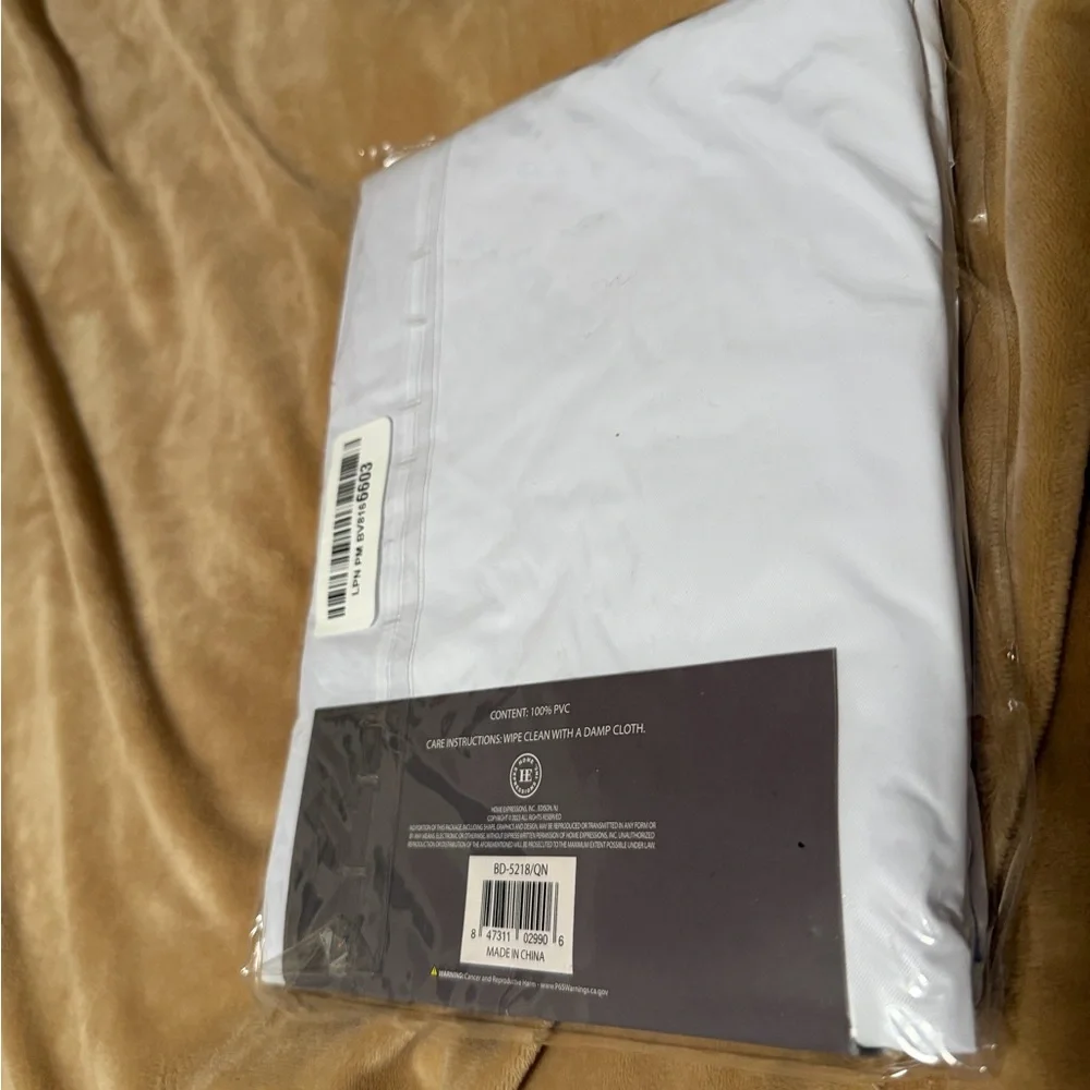 Solid Vinyl Mattress Protector - Queen Size New